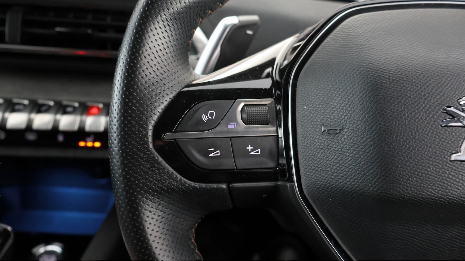 Used Peugeot 5008 2023 for sale - 78029636: Photo 21