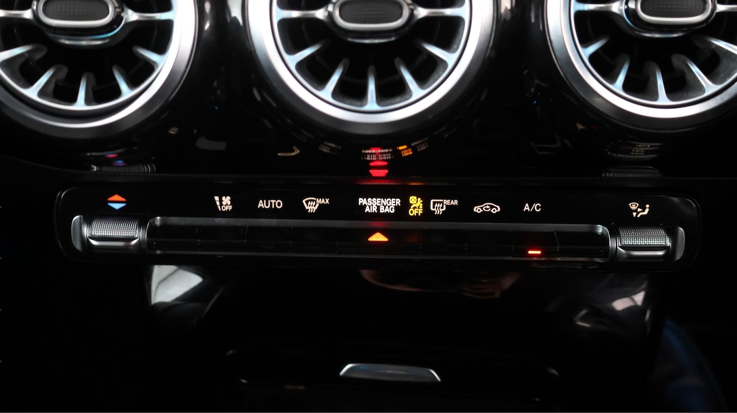 Used Mercedes-Benz A-Class 2023 for sale - 77898905: Photo 12