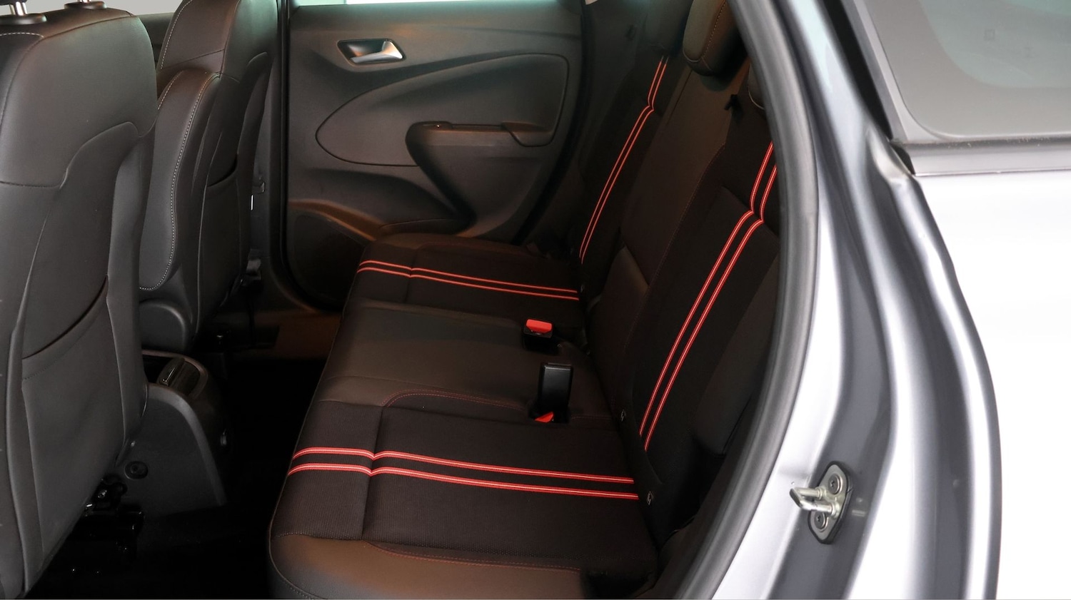 Used Vauxhall Crossland 2021 for sale - 77536333: Photo 16