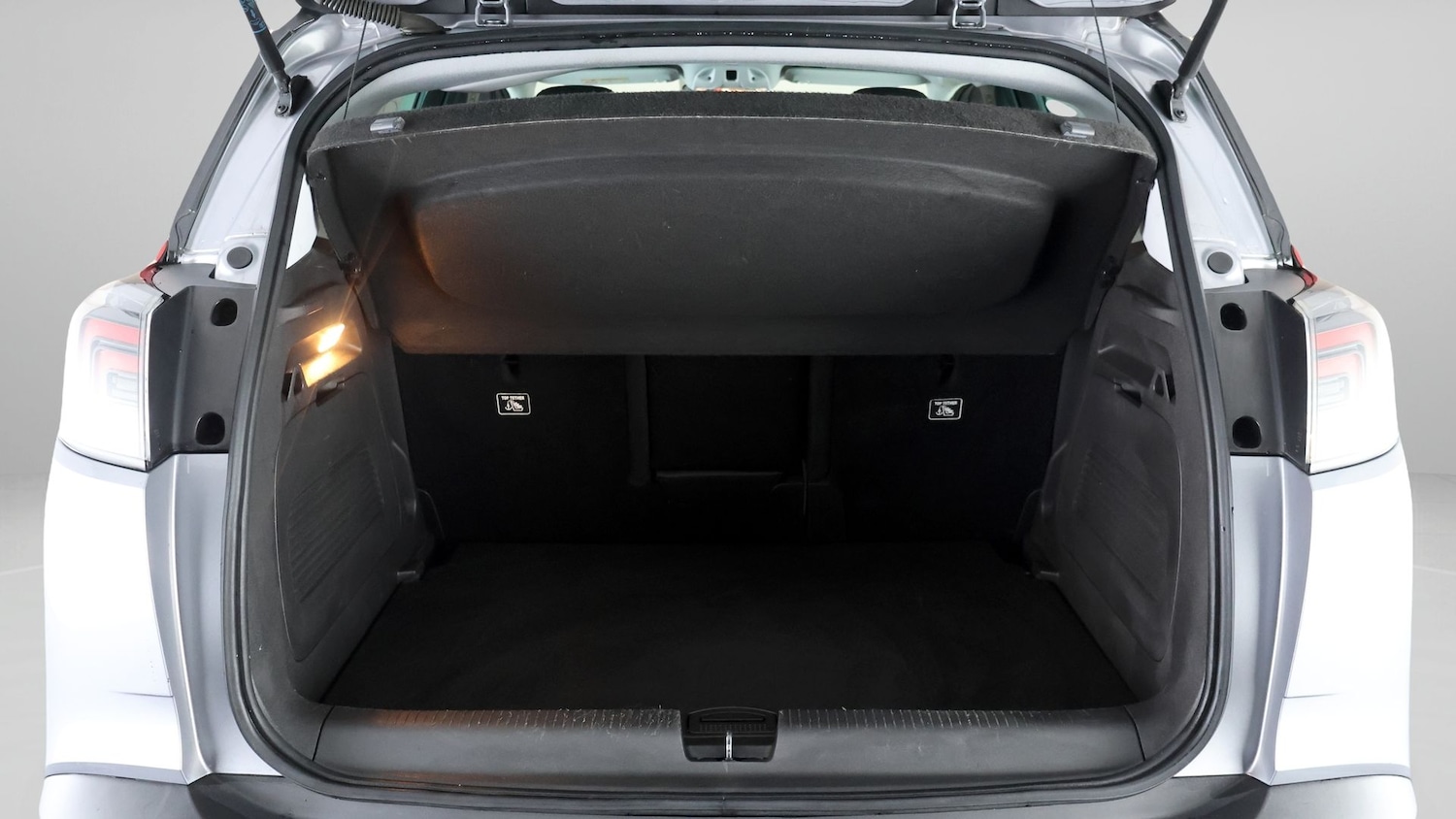 Used Vauxhall Crossland 2021 for sale - 77536333: Photo 17