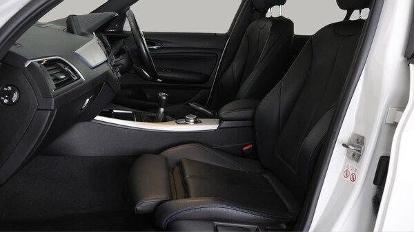 Used BMW 1 Series 2019 for sale - 76307309: Photo 15