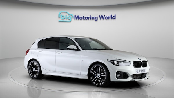 Used BMW 1 Series 2019 for sale - 76307309: Photo 2
