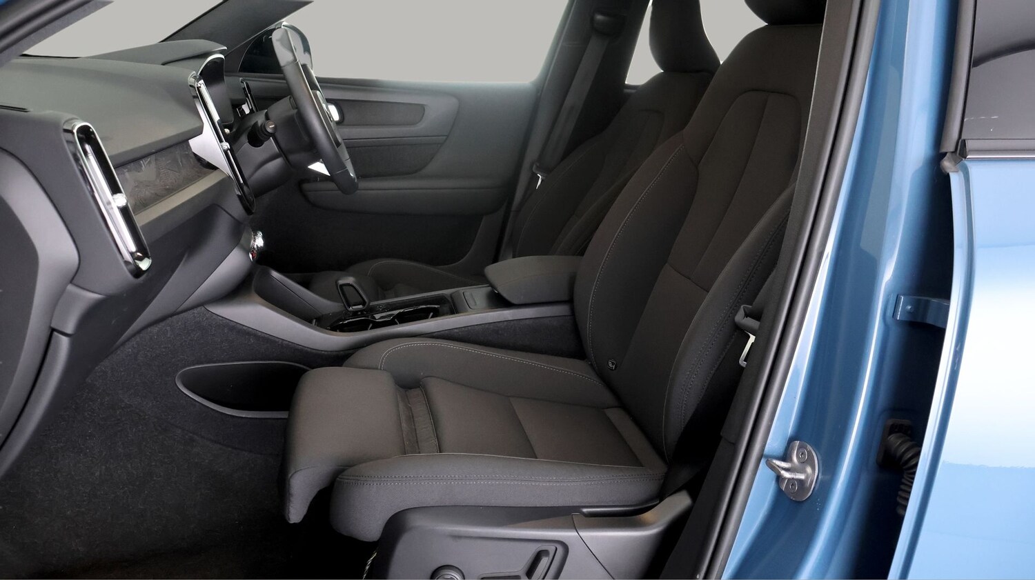 Used Volvo XC40 2022 for sale - 77617609: Photo 13