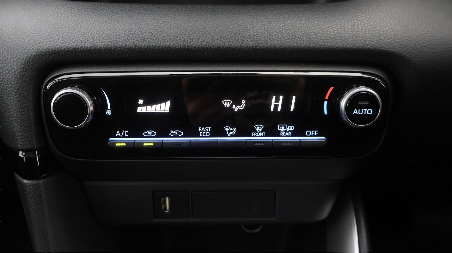 Used Toyota Yaris 2022 for sale - 77346133: Photo 11