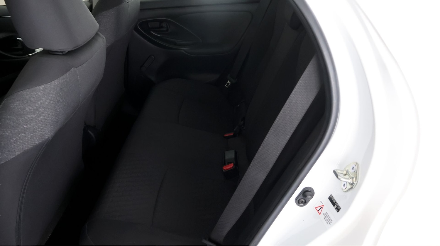 Used Toyota Yaris 2022 for sale - 77346133: Photo 15