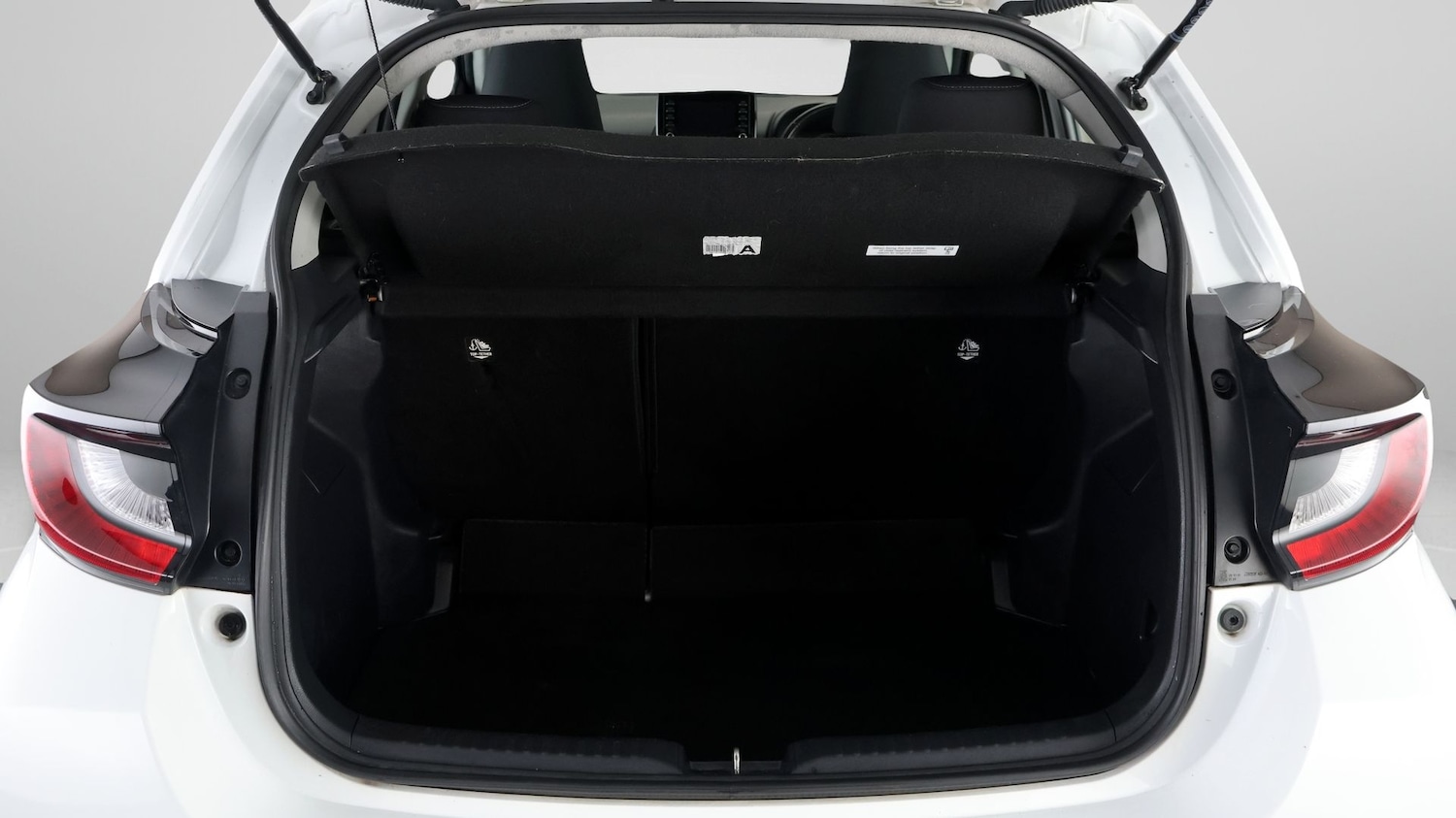 Used Toyota Yaris 2022 for sale - 77346133: Photo 16