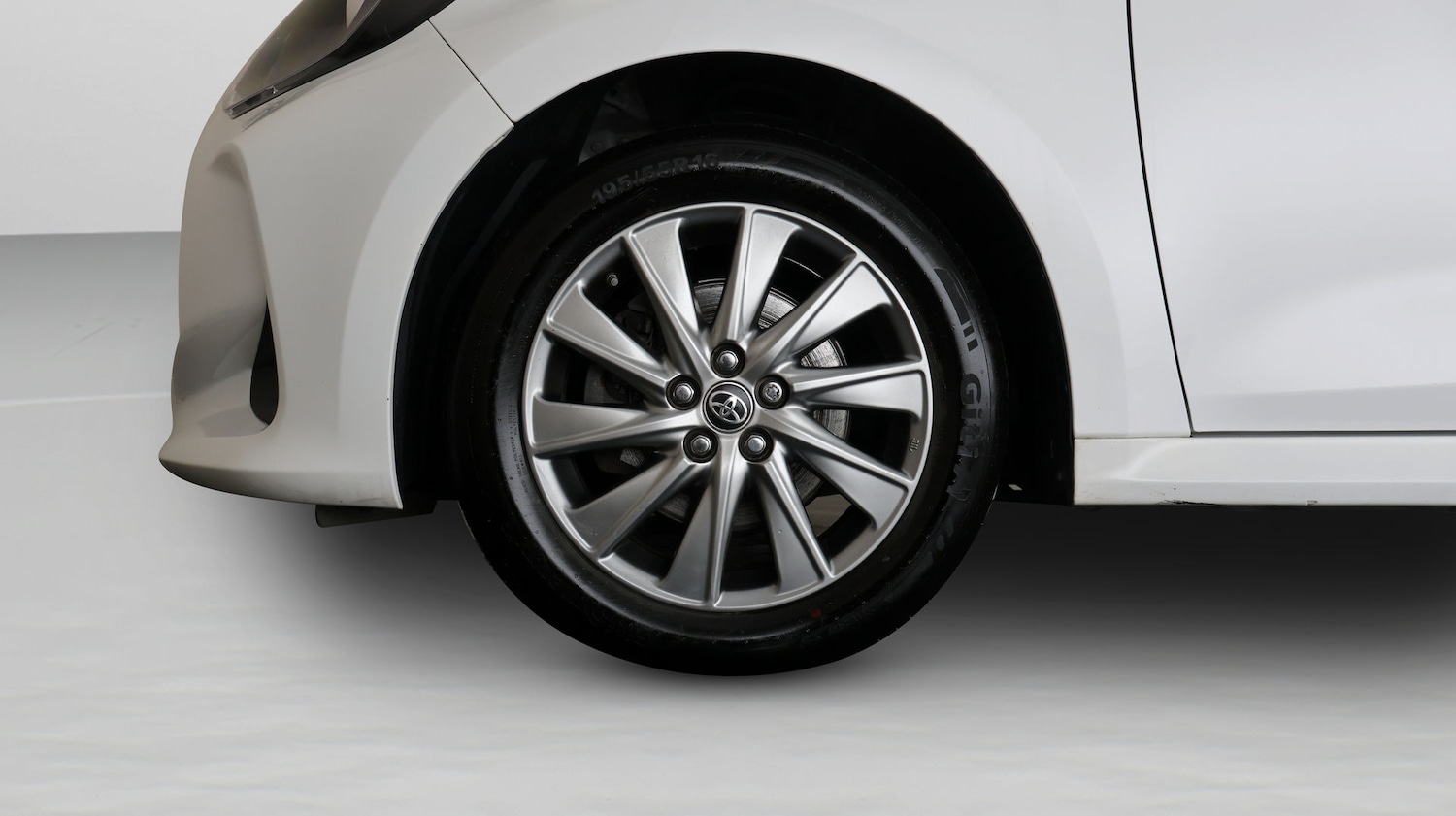 Used Toyota Yaris 2022 for sale - 77346133: Photo 17