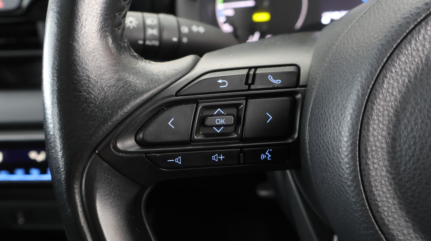 Used Toyota Yaris 2022 for sale - 77346133: Photo 23