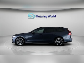 Used Volvo V60 2022 for sale - 77484906: Photo