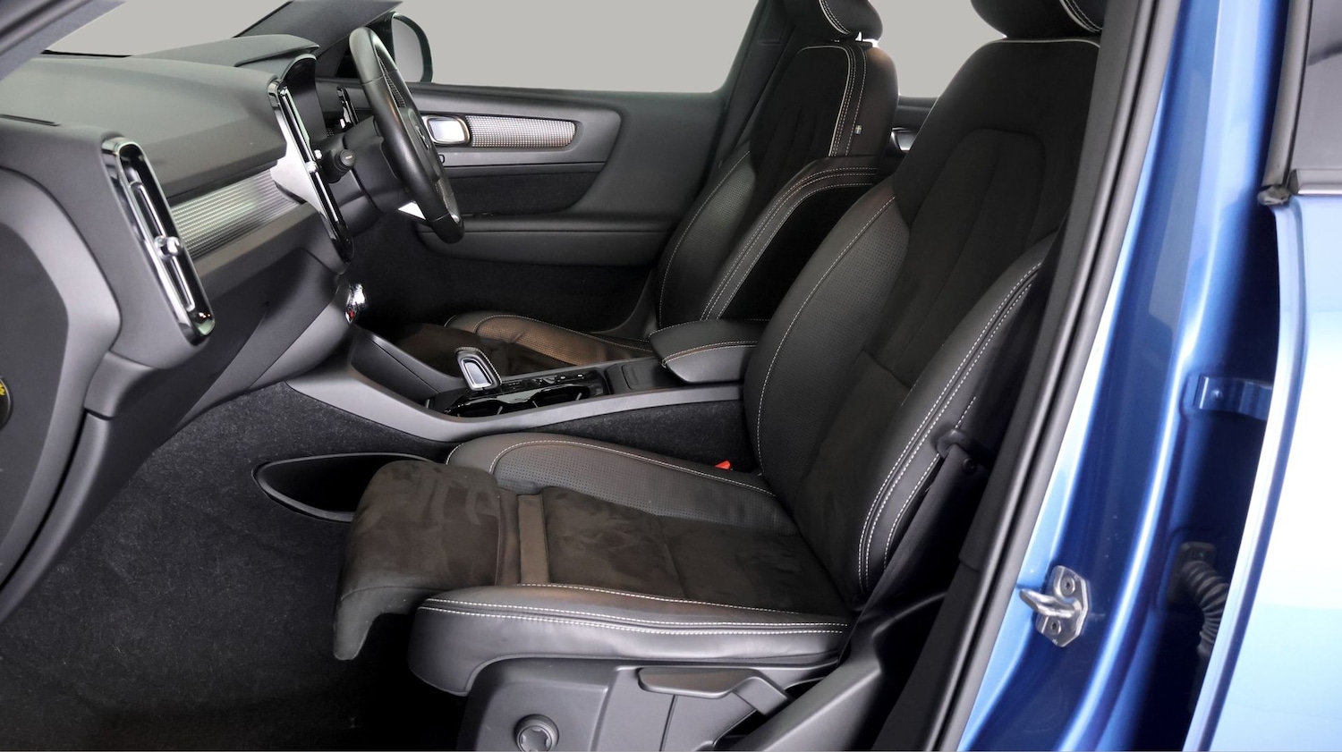 Used Volvo XC40 for sale - 77721016: Photo 13