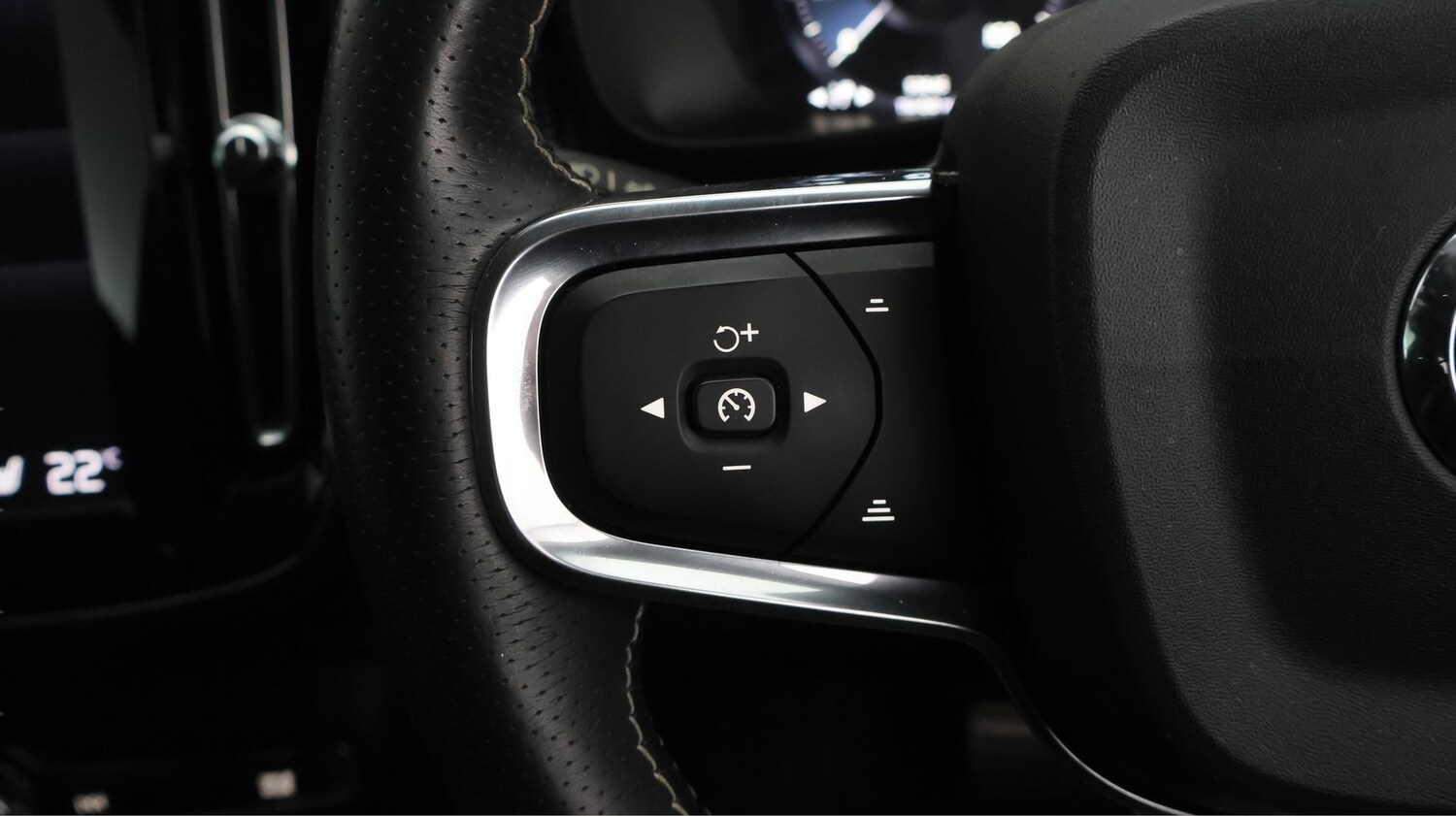 Used Volvo XC40 for sale - 77721016: Photo 21