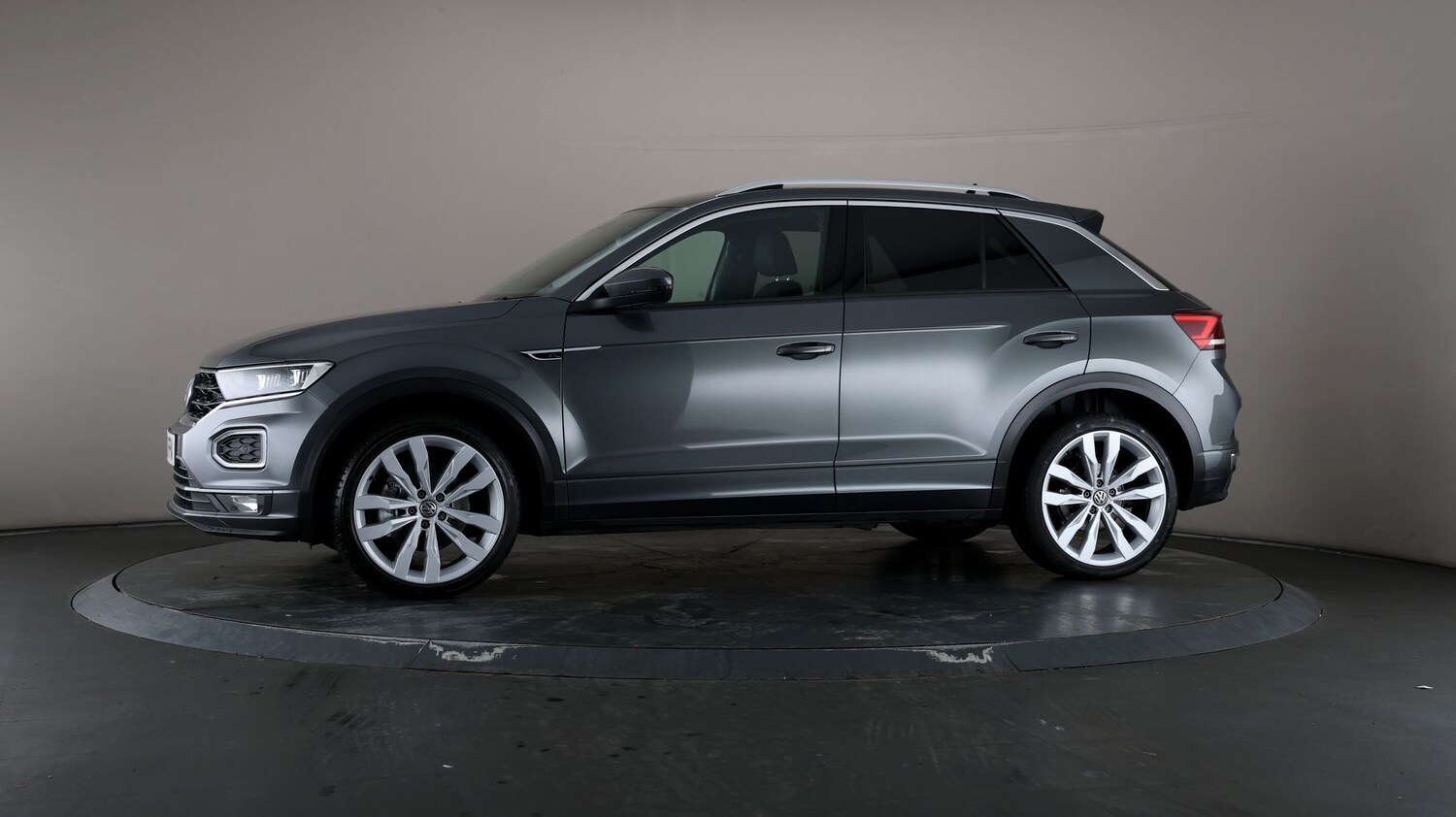 Used Volkswagen T-Roc for sale - 76811034: Photo 34