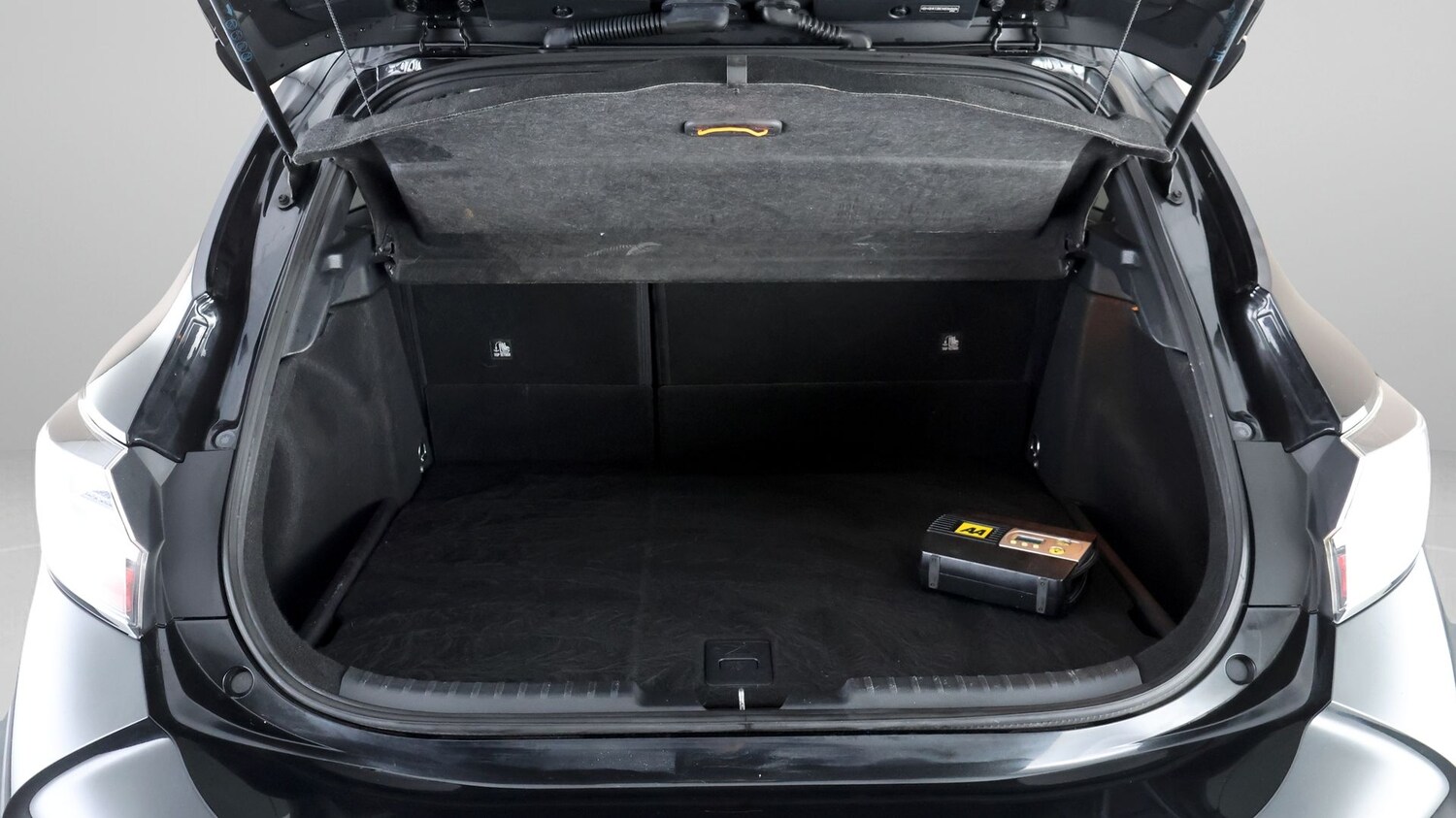 Used Toyota Corolla 2020 for sale - 77288912: Photo 17