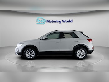 Used Volkswagen T-Roc 2023 for sale - 79032966: Photo