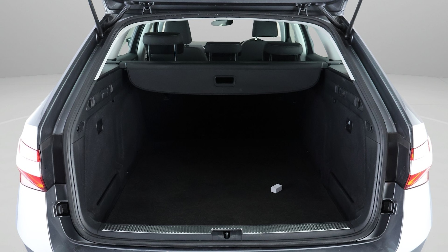 Used Skoda Superb 2022 for sale - 77501209: Photo 16