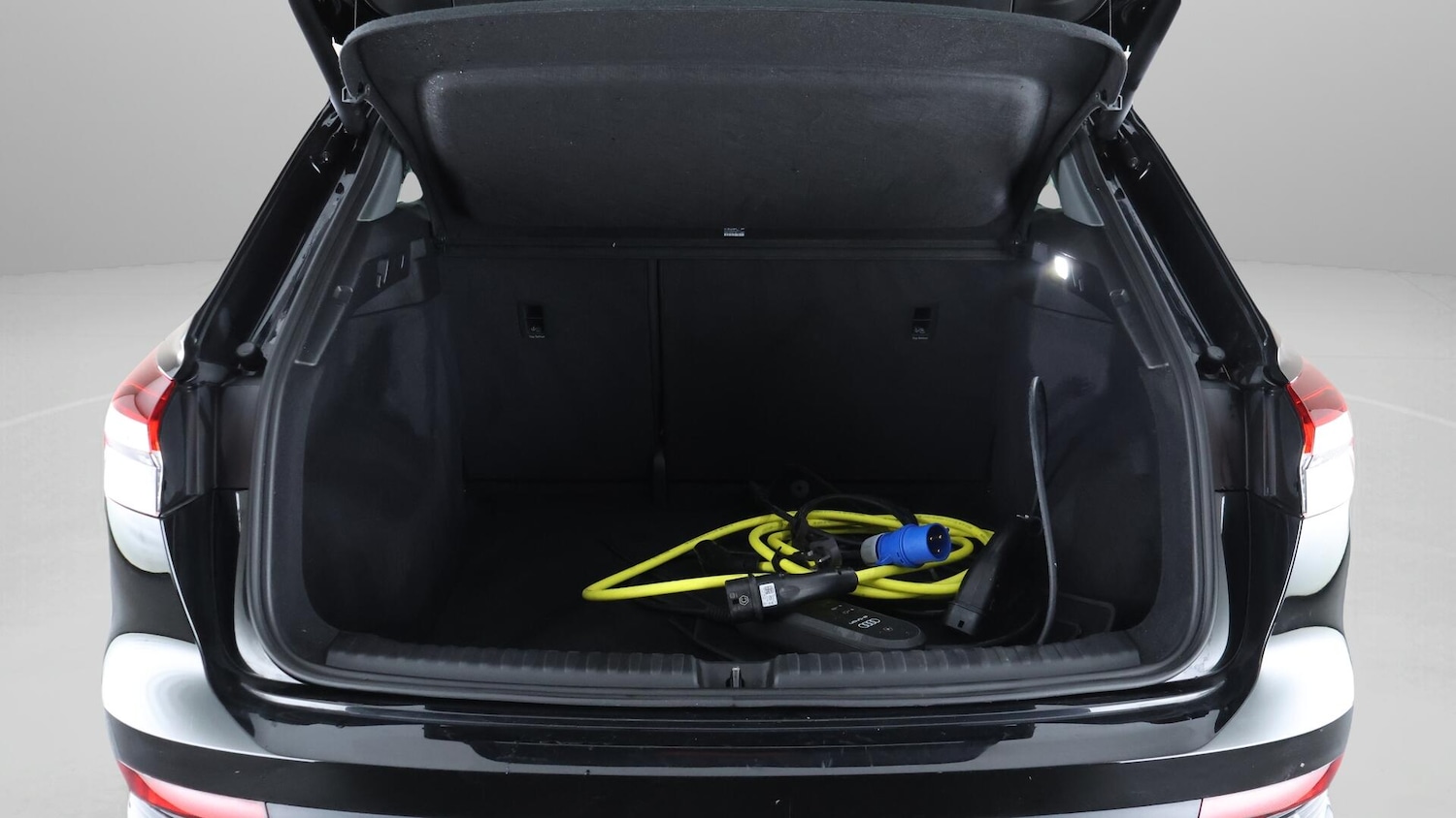 Used Audi Q4 e-tron 2022 for sale - 76597389: Photo 17