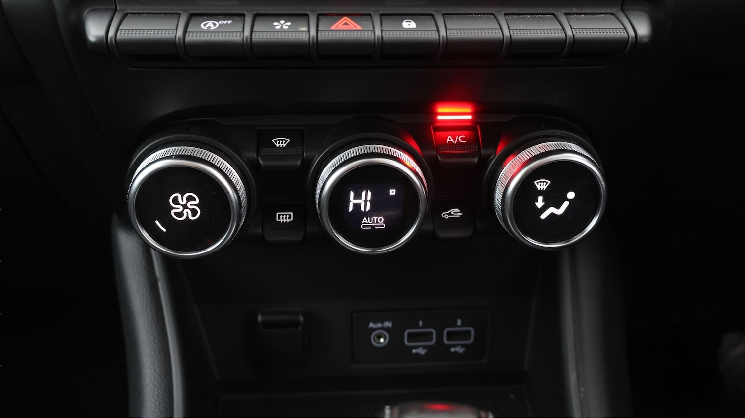 Used Renault Captur for sale - 77809229: Photo 11