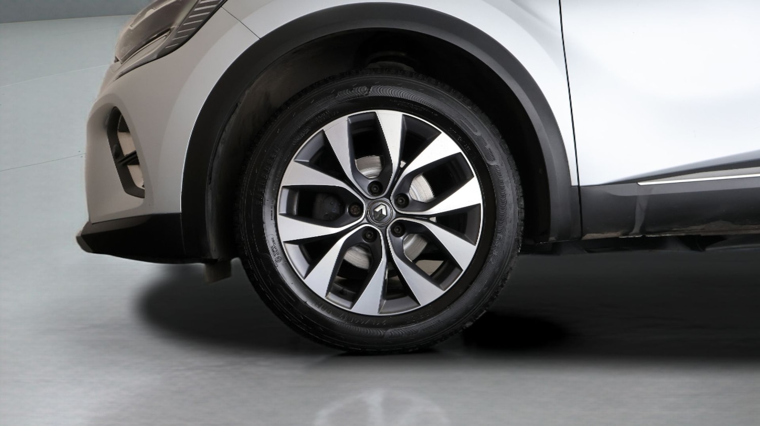 Used Renault Captur for sale - 77809229: Photo 17