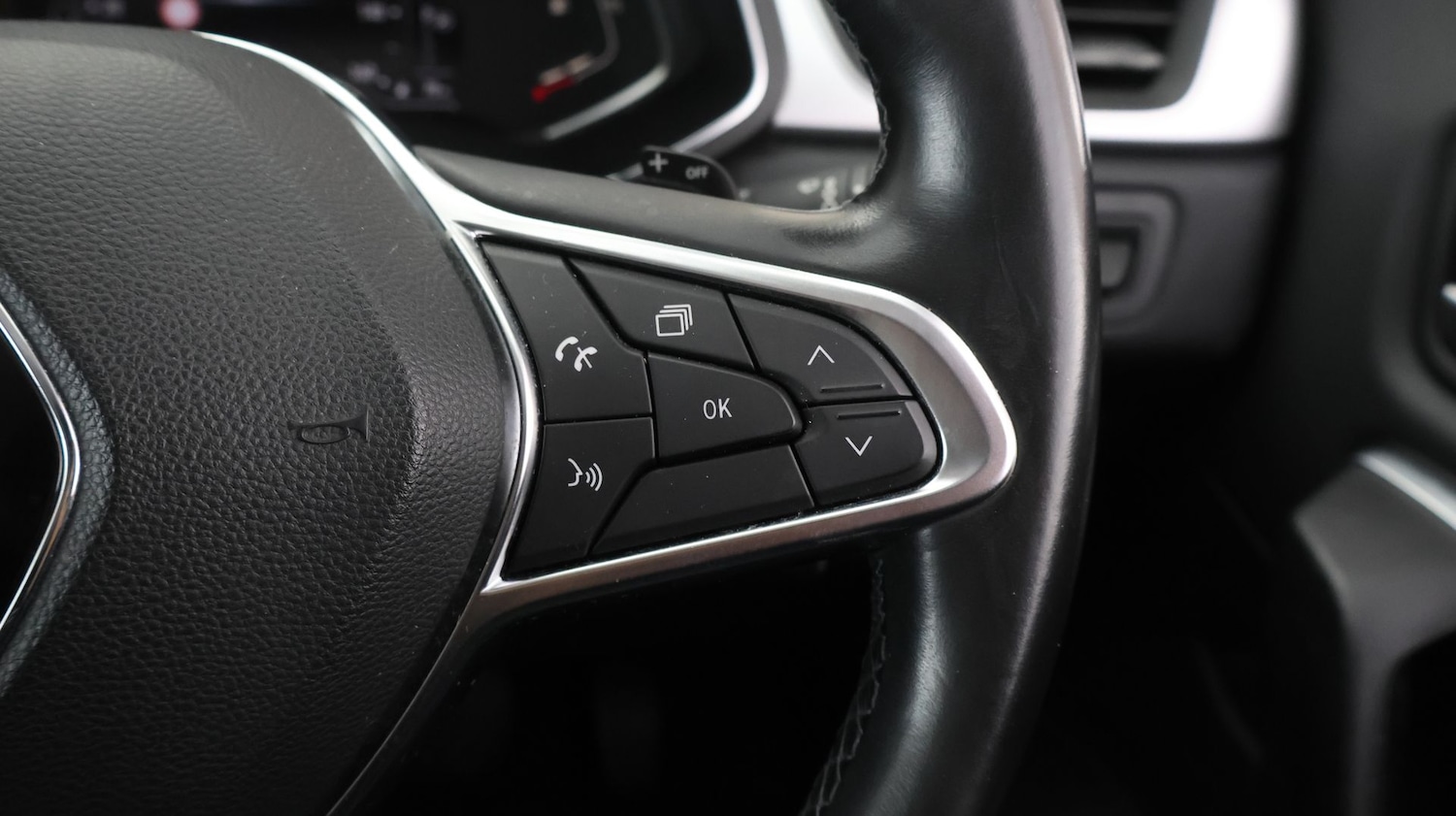 Used Renault Captur for sale - 77809229: Photo 22