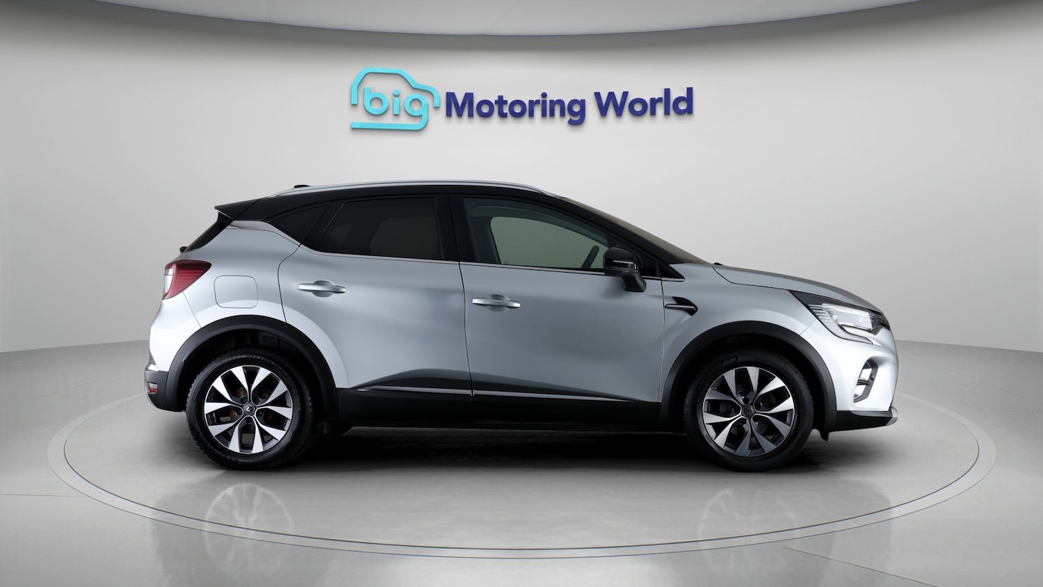 Used Renault Captur for sale - 77809229: Photo 8