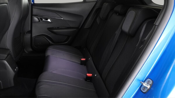 Used Peugeot 2008 2021 for sale - 76306597: Photo 17
