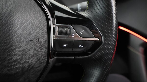 Used Peugeot 2008 2021 for sale - 76306597: Photo 25