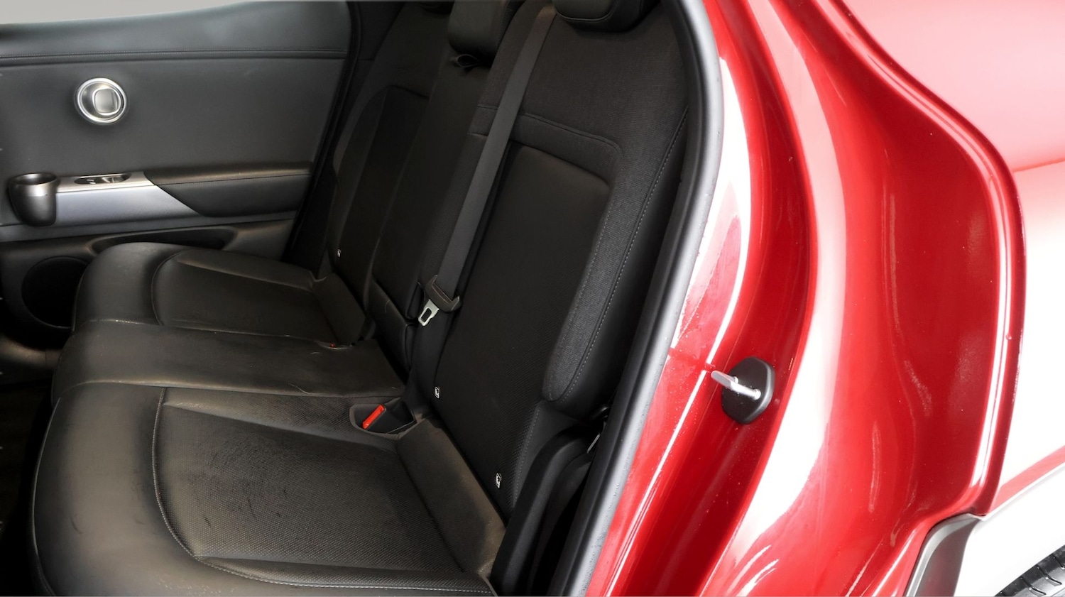 Used Genesis GV60 2023 for sale - 77304071: Photo 16