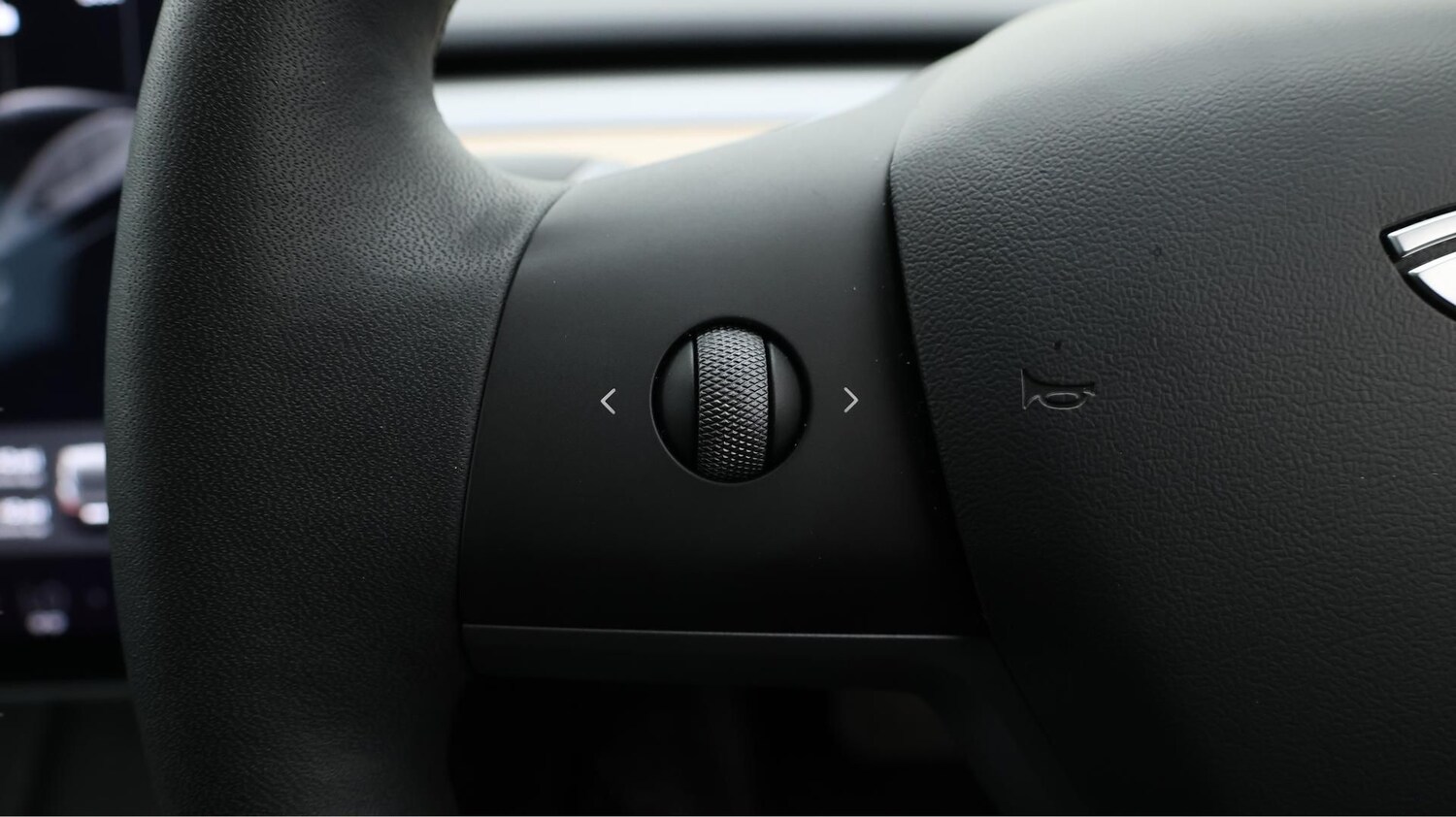 Used Tesla Model 3 for sale - 77308614: Photo 23