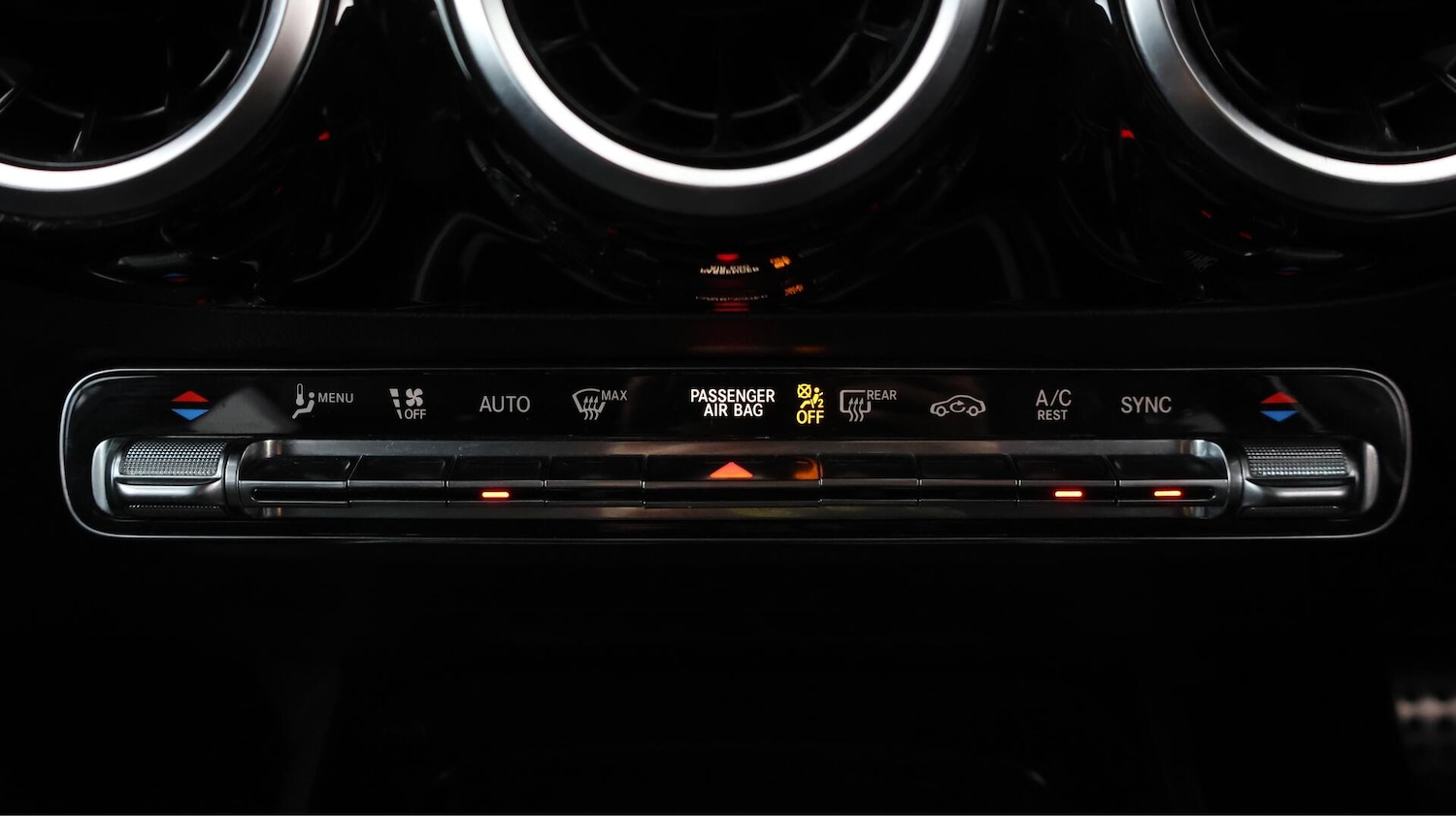 Used Mercedes-Benz GLA 2021 for sale - 76381143: Photo 12