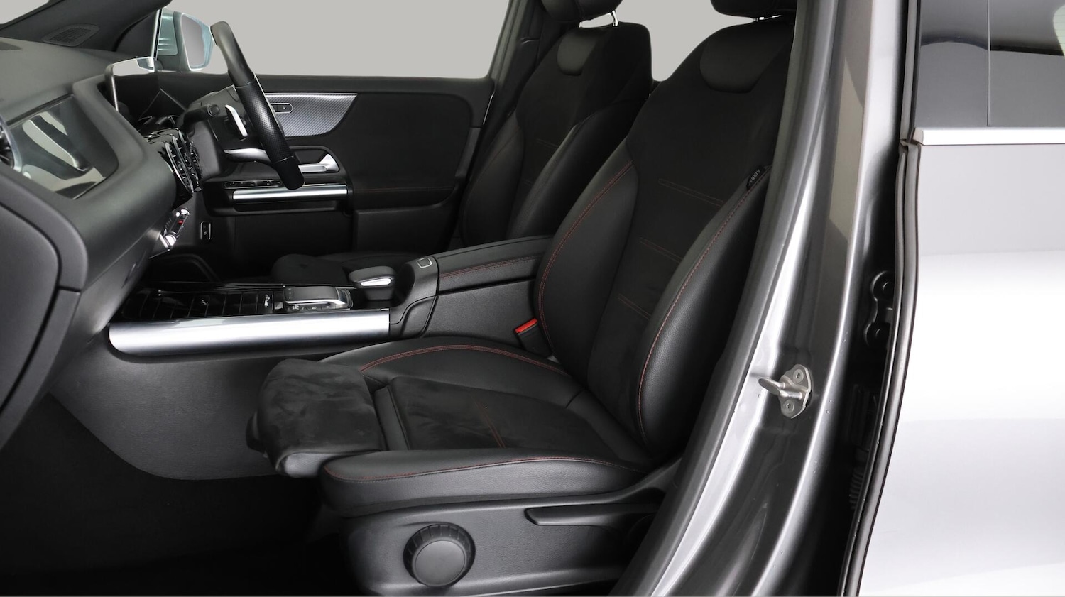 Used Mercedes-Benz GLA 2021 for sale - 76381143: Photo 14