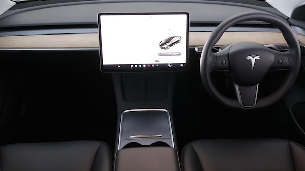 Used Tesla Model 3 2021 for sale - 76260449: Photo 14