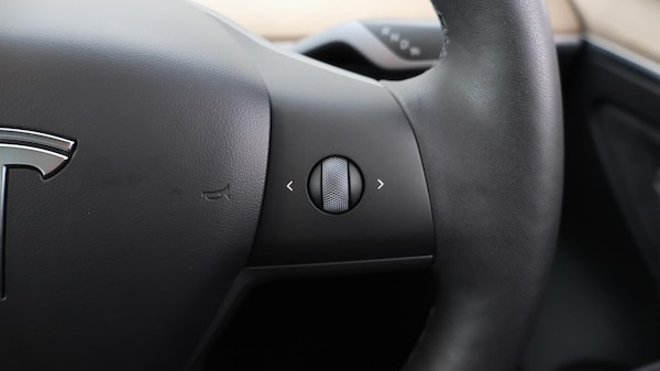 Used Tesla Model 3 2021 for sale - 76260449: Photo 23