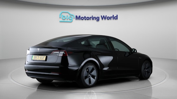 Used Tesla Model 3 2021 for sale - 76260449: Photo 8