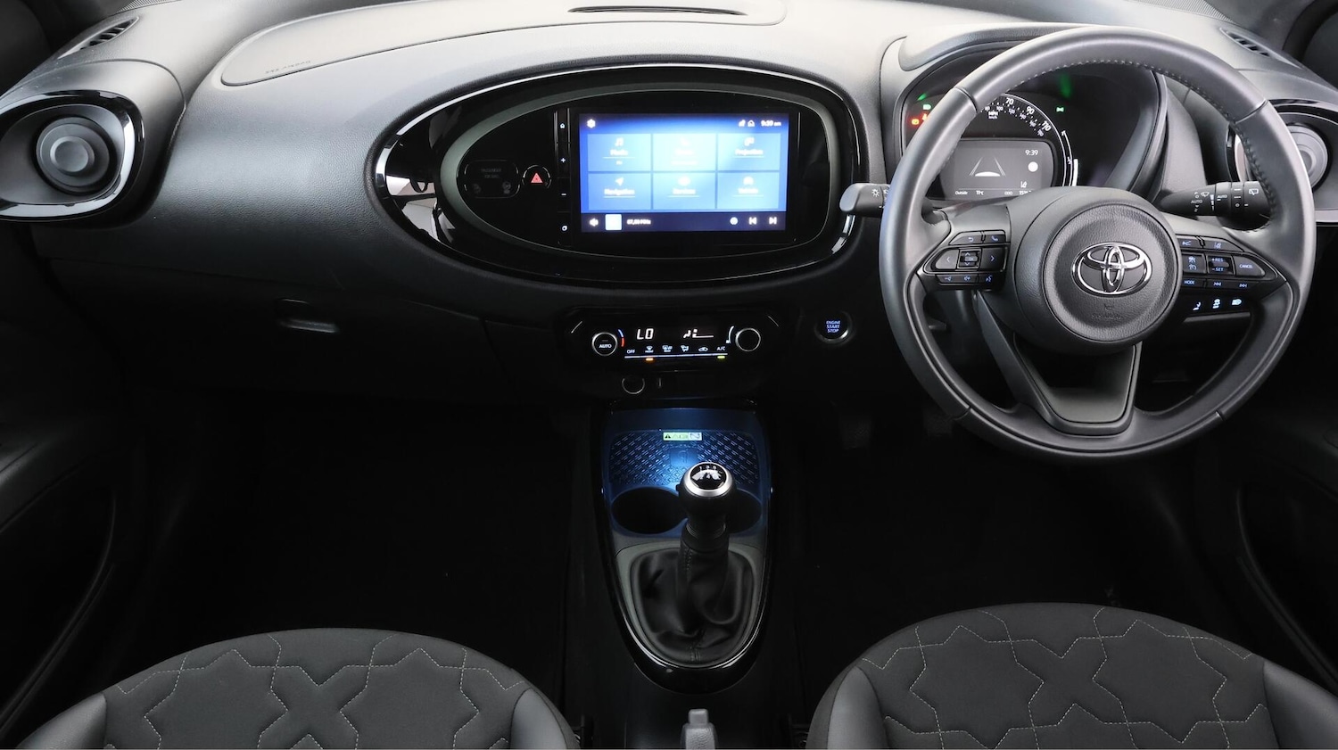 Used Toyota Aygo X 2022 for sale - 76381097: Photo 13