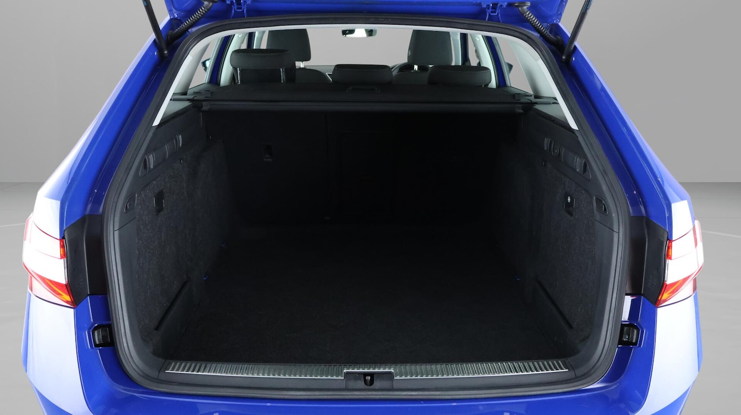 Used Skoda Superb 2021 for sale - 76159133: Photo 16