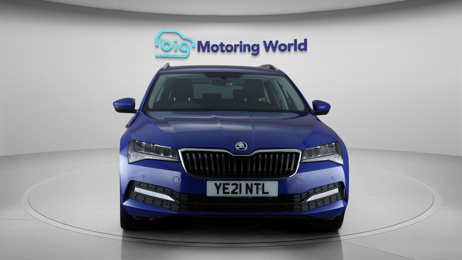 Used Skoda Superb 2021 for sale - 76159133: Photo 2