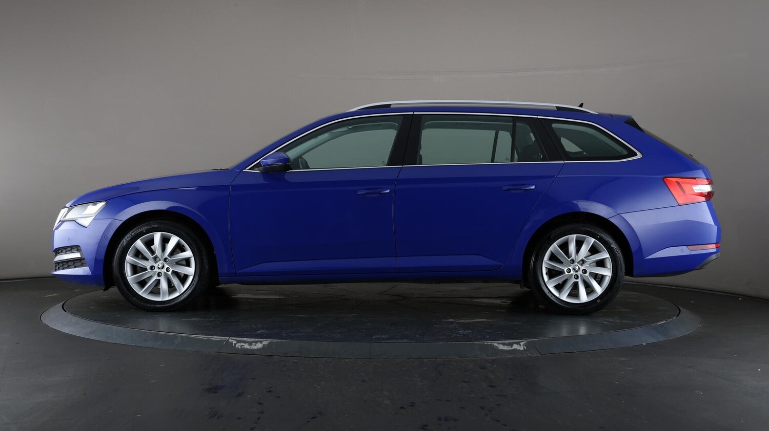 Used Skoda Superb 2021 for sale - 76159133: Photo 37