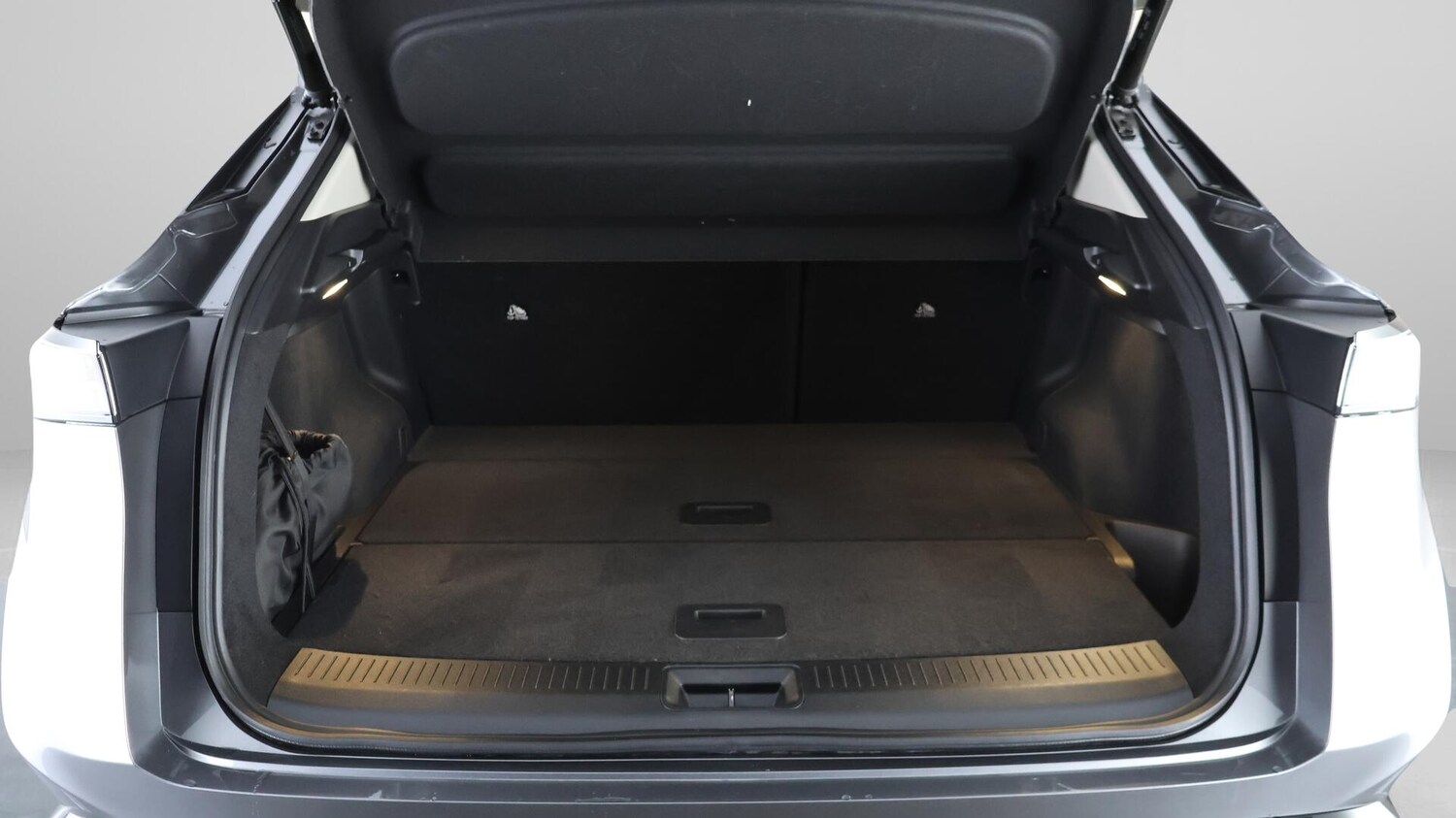 Used Nissan ARIYA 2022 for sale - 76727217: Photo 18