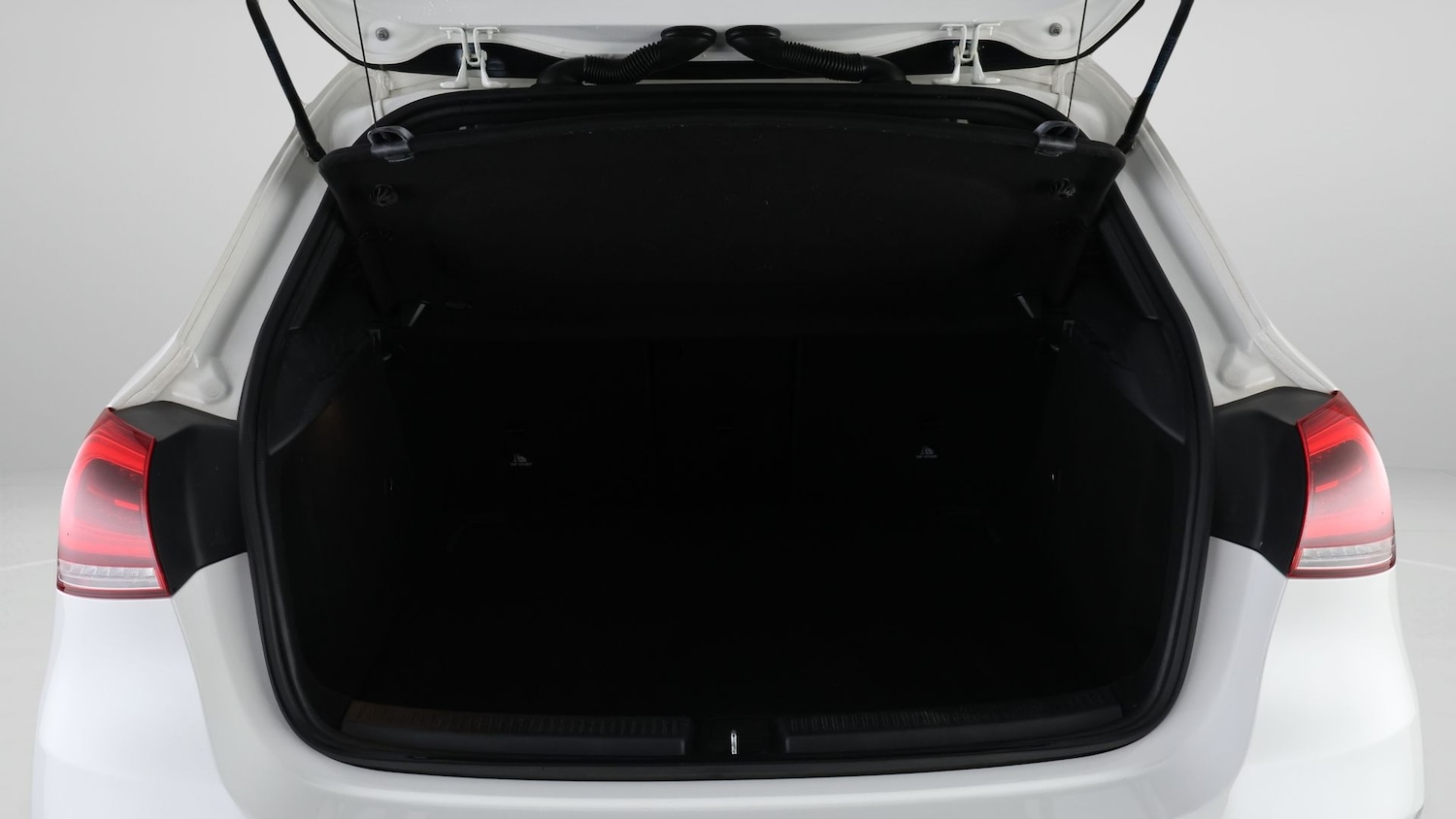 Used Mercedes-Benz A-Class 2020 for sale - 77609742: Photo 17