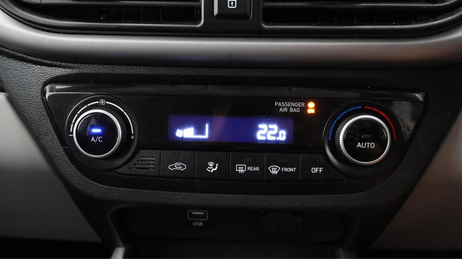 Used Hyundai i10 2022 for sale - 76282621: Photo 12