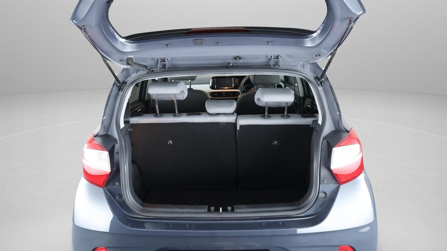Used Hyundai i10 2022 for sale - 76282621: Photo 17