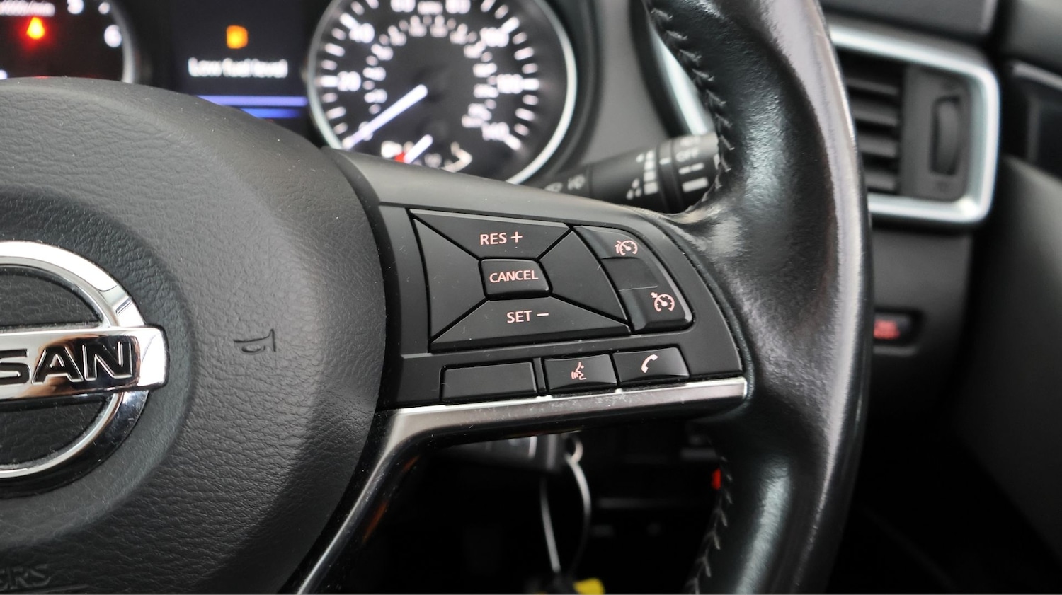 Used Nissan Qashqai 2019 for sale - 77778566: Photo 24