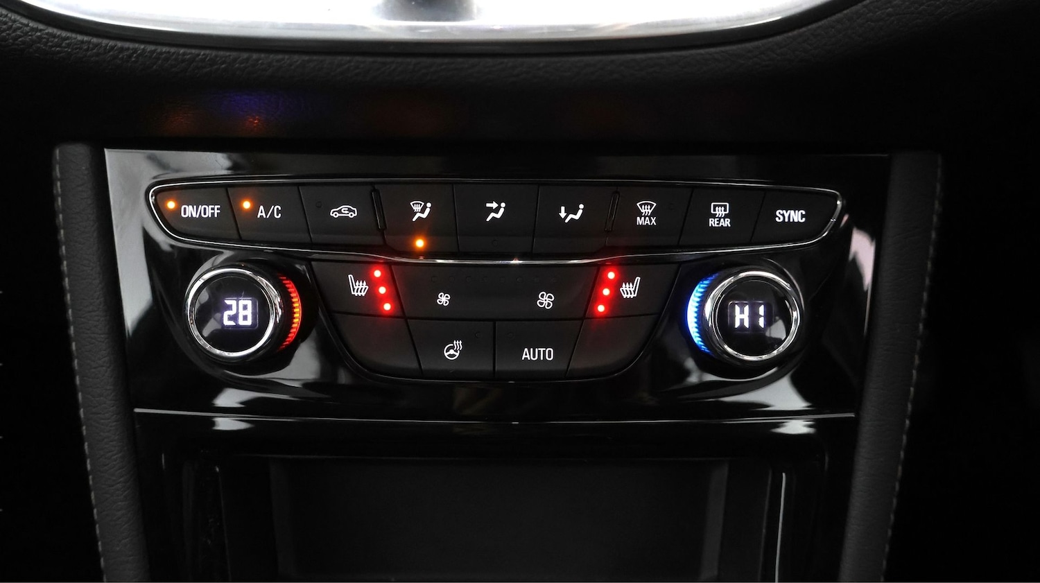 Used Vauxhall Astra 2018 for sale - 77181598: Photo 12