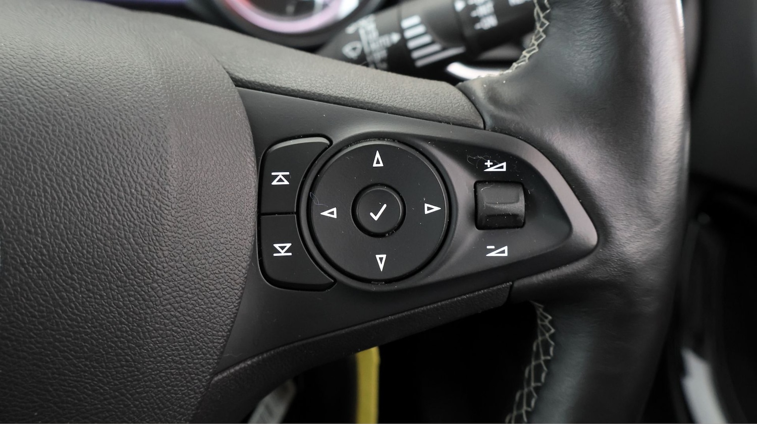 Used Vauxhall Astra 2018 for sale - 77181598: Photo 21