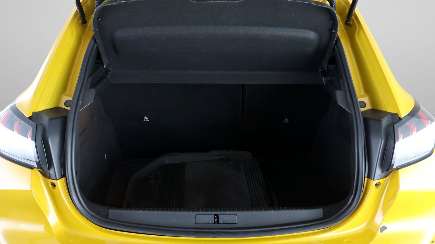 Used Peugeot 208 2023 for sale - 77974329: Photo 16