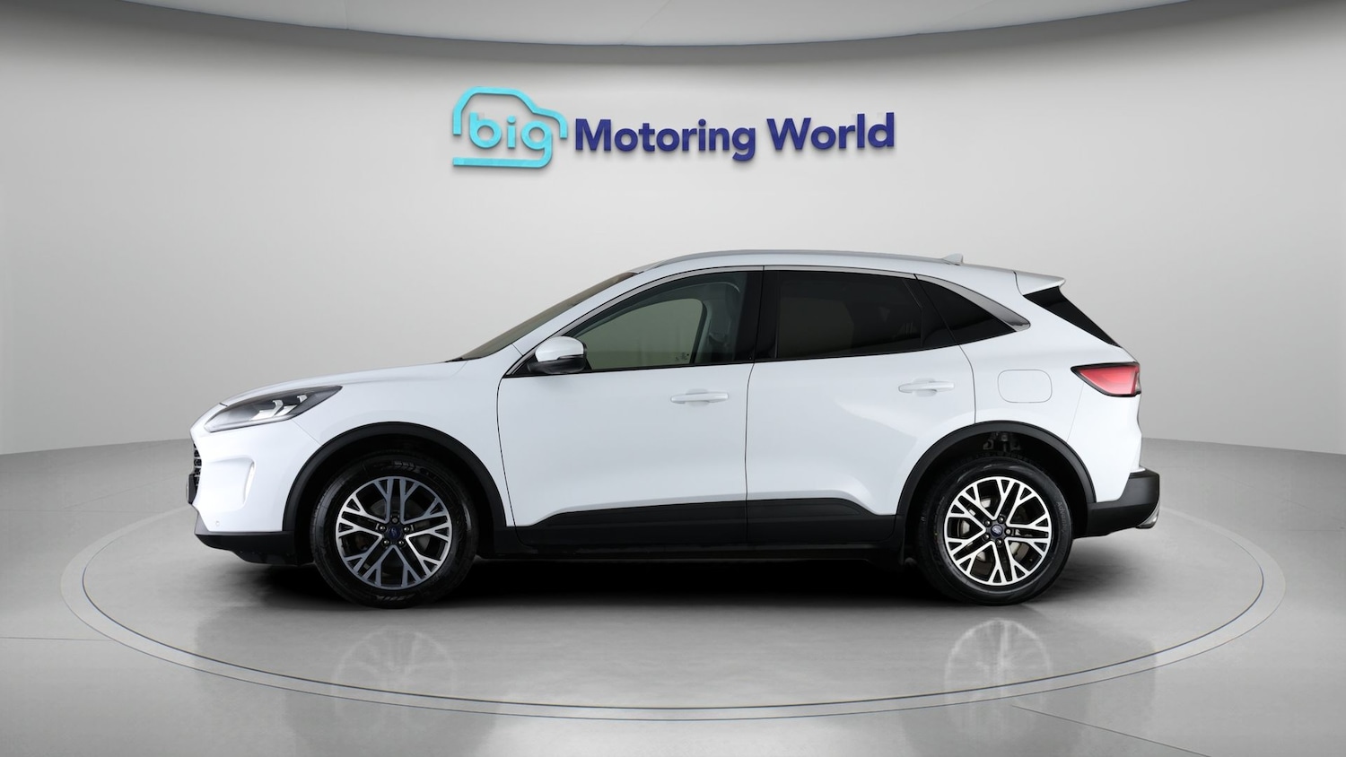 Used Ford Kuga 2021 for sale - 77991861: Photo 4