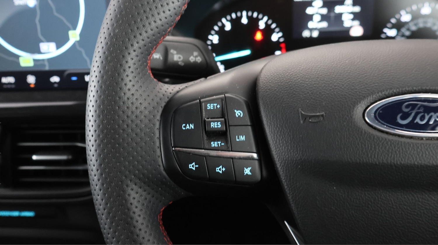 Used Ford Focus 2023 for sale - 78062354: Photo 21