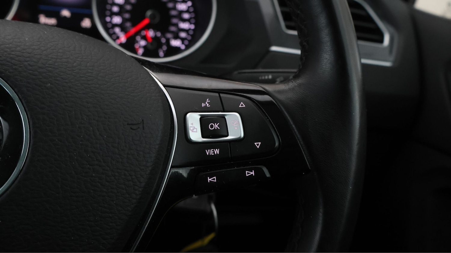 Used Volkswagen Tiguan 2020 for sale - 77460993: Photo 20