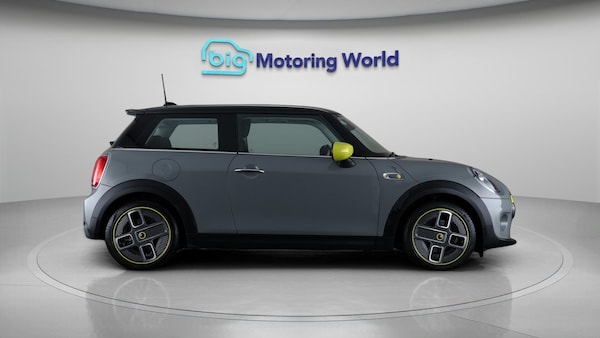 Used MINI Electric Hatch 2020 for sale - 76214260: Photo 9