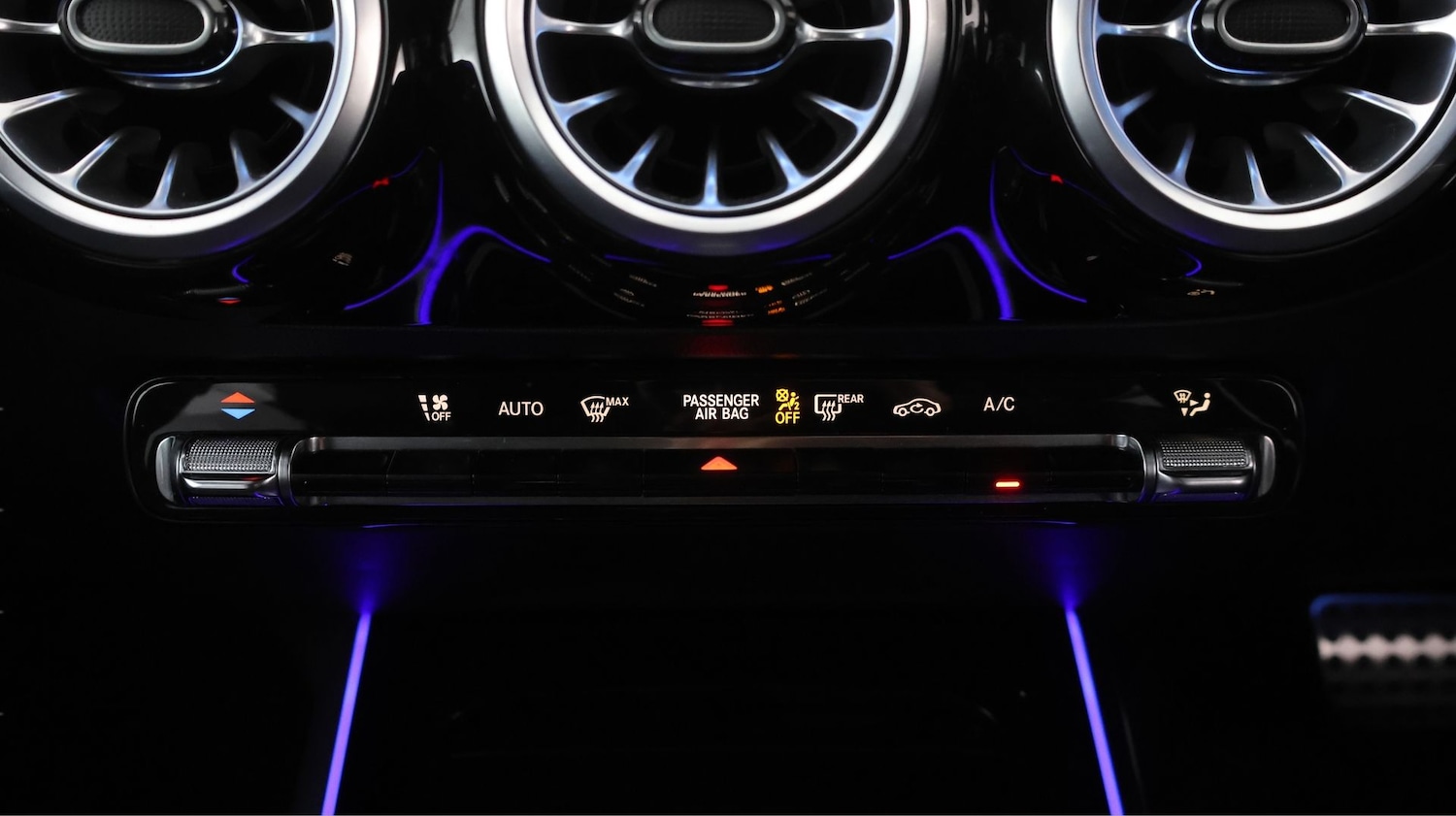 Used Mercedes-Benz GLA 2024 for sale - 78212360: Photo 12